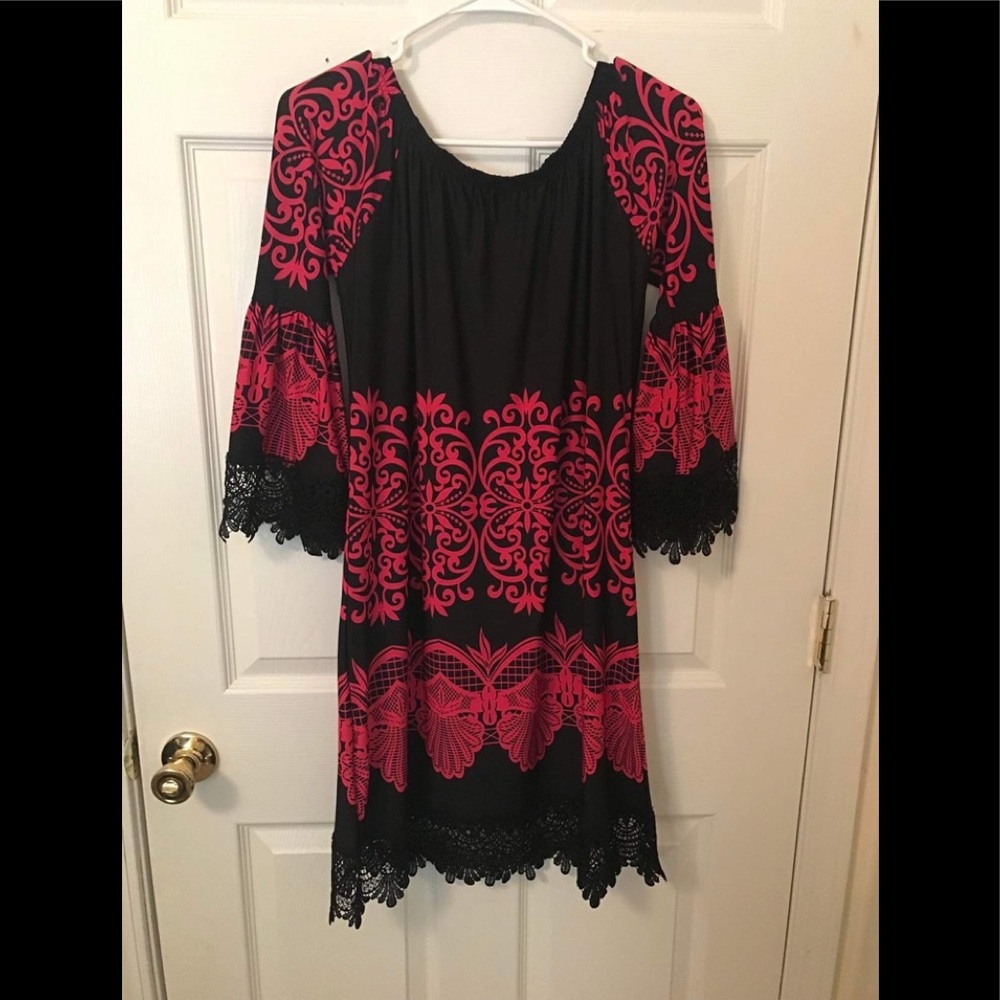 Size Medium White Mark Boutique top